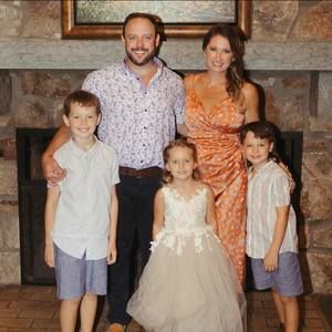 Meet your Posher, Tara